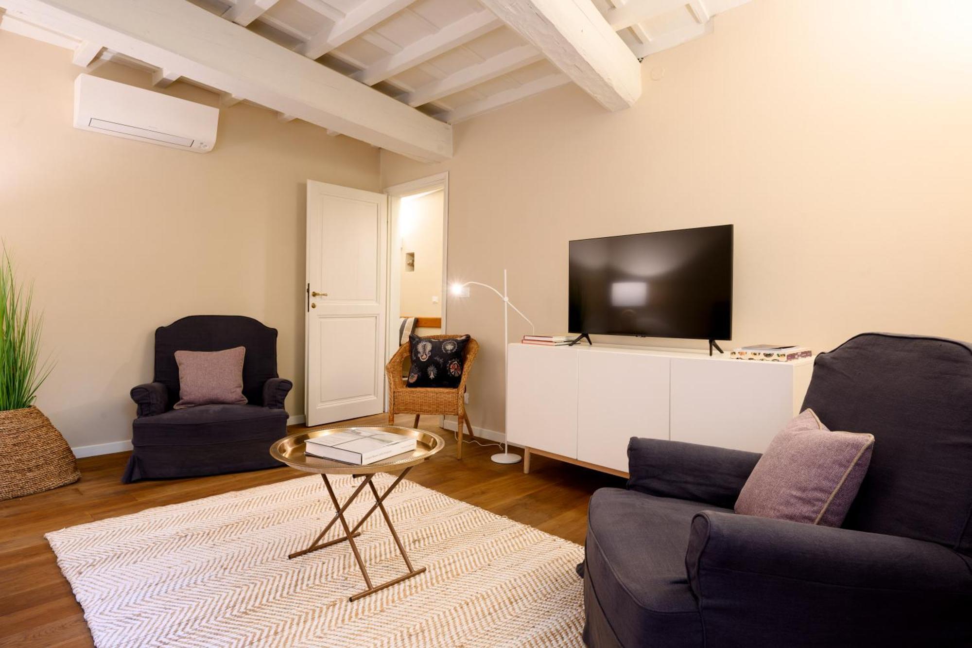 Santa Croce Charming Apartment Флоренция Экстерьер фото
